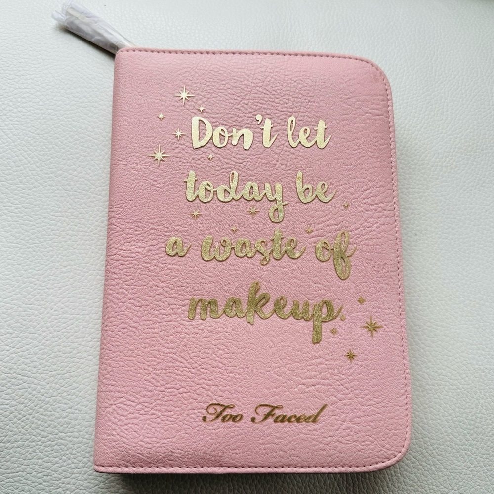 Too Faced Boss Lady’s Beauty Agenda Best Day Ever 2018 New - Picture 6 of 14